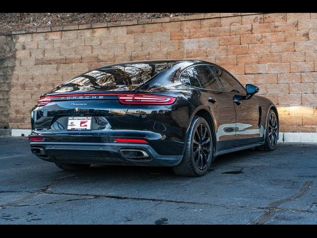 2019 Porsche Panamera Base