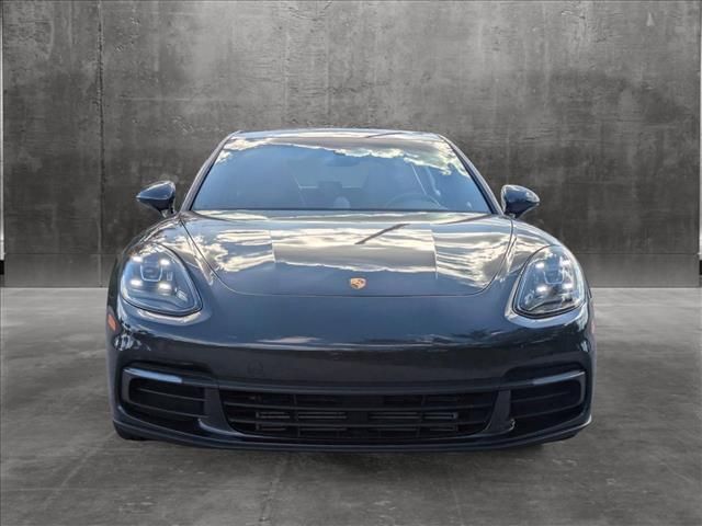 2019 Porsche Panamera Base