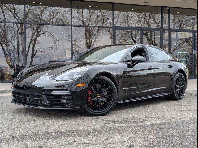 2019 Porsche Panamera GTS