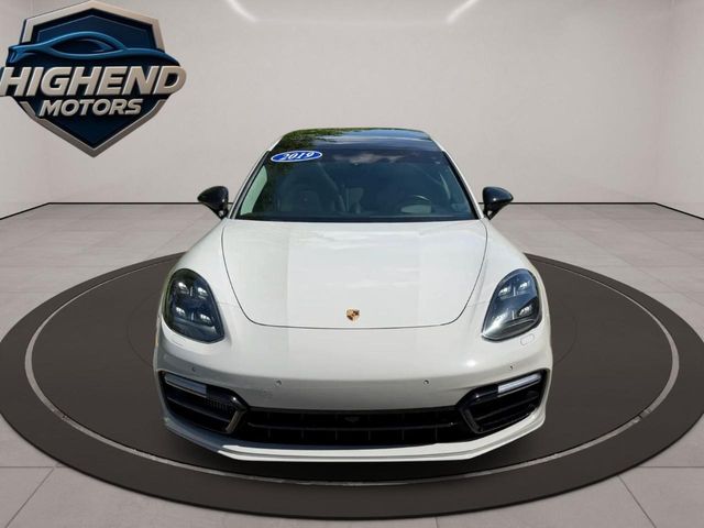 2019 Porsche Panamera GTS