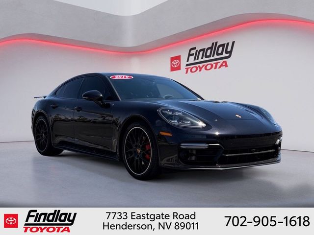 2019 Porsche Panamera GTS