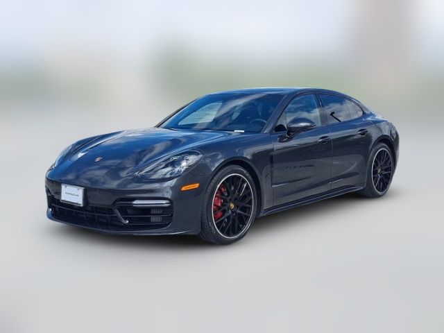 2019 Porsche Panamera GTS