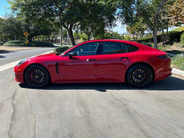 2019 Porsche Panamera GTS