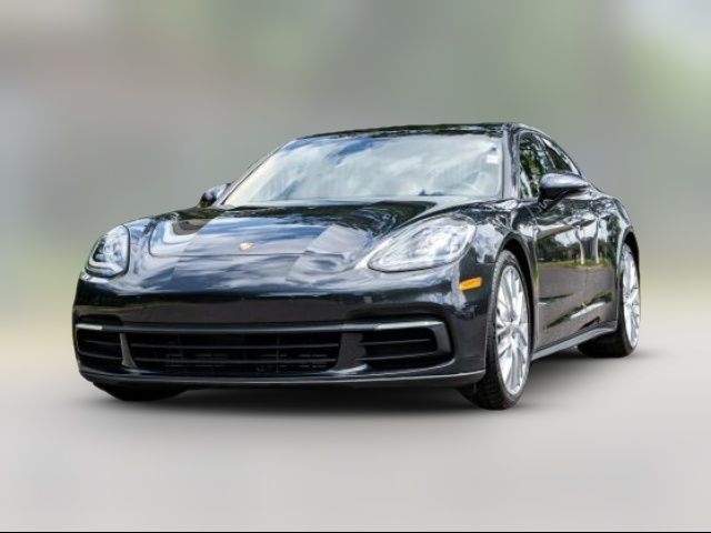 2019 Porsche Panamera 4