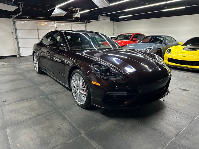 2019 Porsche Panamera Turbo