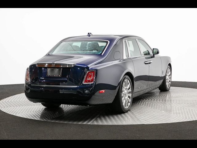 2019 Rolls-Royce Phantom Base