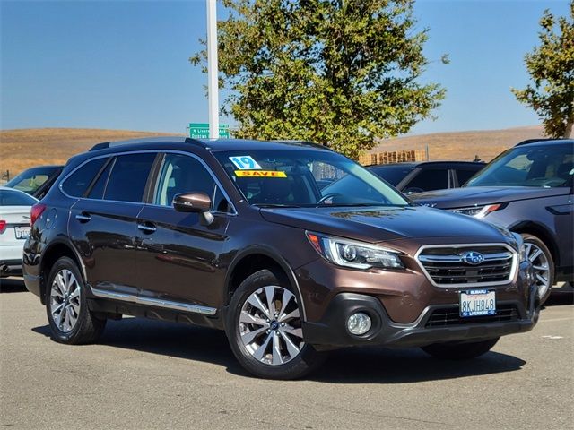 2019 Subaru Outback Touring