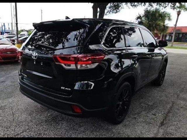 2019 Toyota Highlander SE