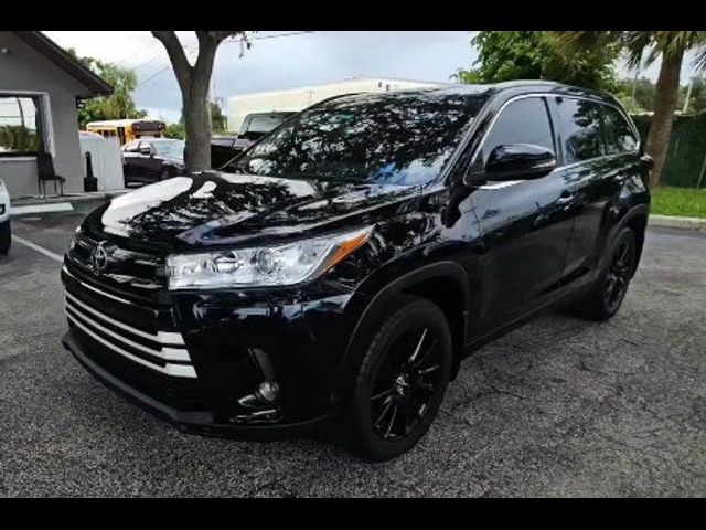 2019 Toyota Highlander SE