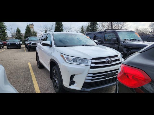 2019 Toyota Highlander LE