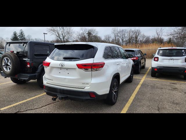 2019 Toyota Highlander LE