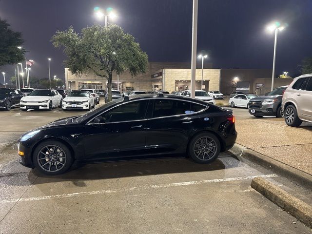 2019 Tesla Model 3 Mid Range