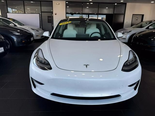 2019 Tesla Model 3 Long Range