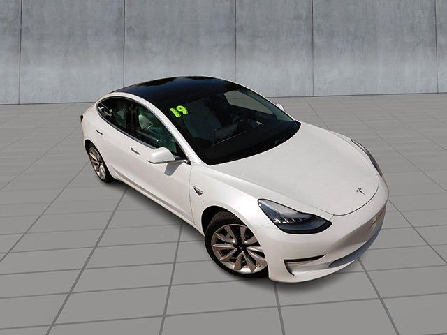 2019 Tesla Model 3 Mid Range