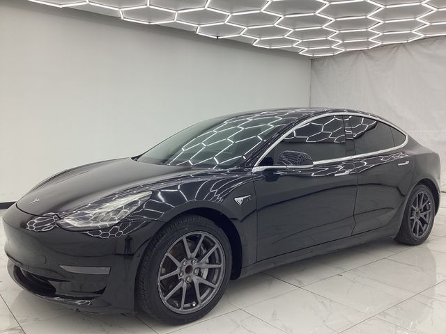2019 Tesla Model 3 Mid Range