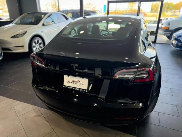 2019 Tesla Model 3 Mid Range