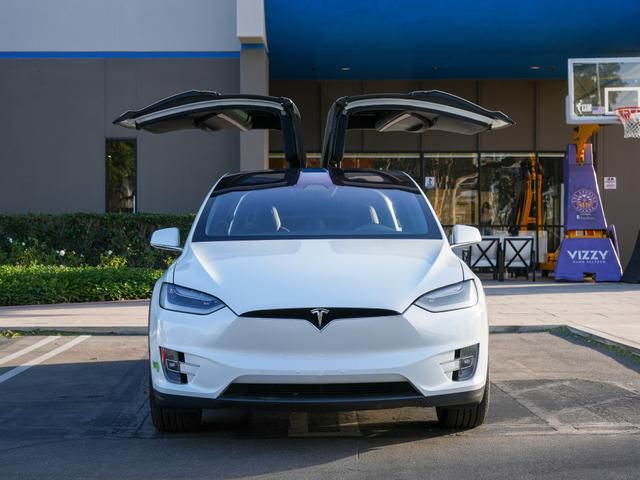 2019 Tesla Model X Long Range