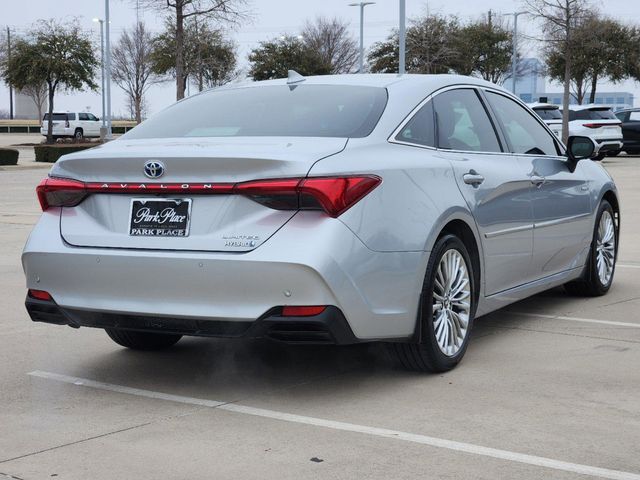 2019 Toyota Avalon Hybrid Limited