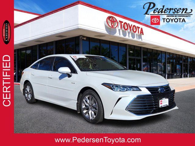 2019 Toyota Avalon Hybrid XLE