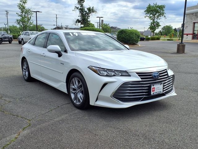 2019 Toyota Avalon Hybrid XLE