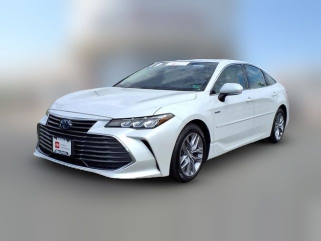 2019 Toyota Avalon Hybrid XLE