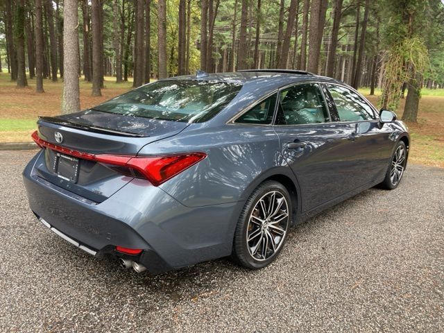 2019 Toyota Avalon XSE