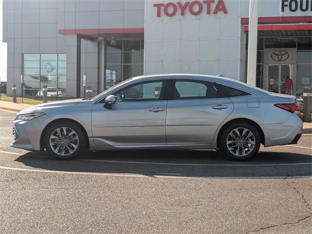 2019 Toyota Avalon XLE