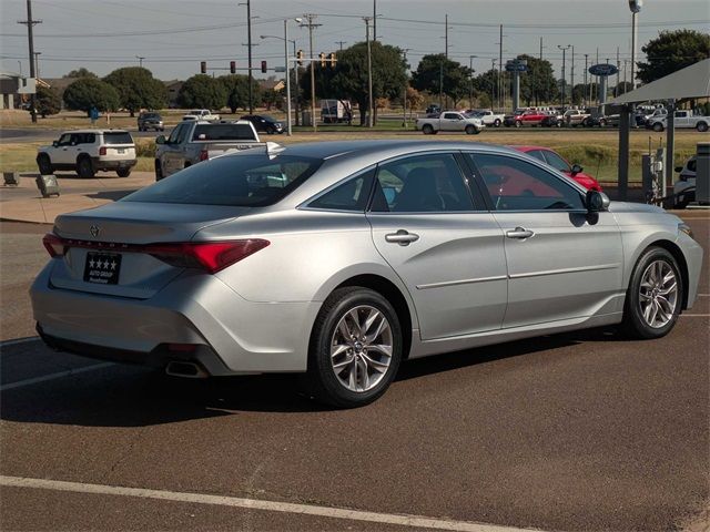 2019 Toyota Avalon XLE