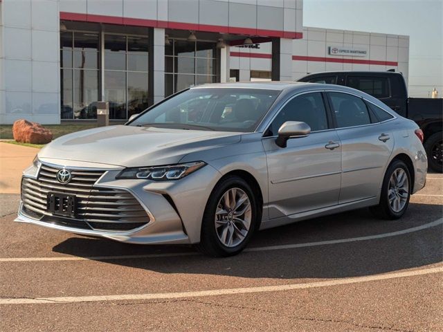 2019 Toyota Avalon XLE