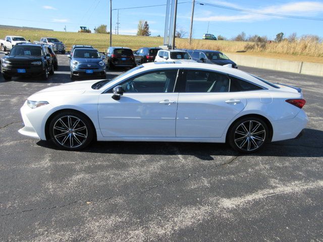 2019 Toyota Avalon Touring