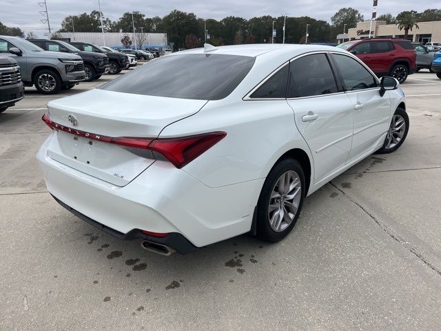 2019 Toyota Avalon XLE