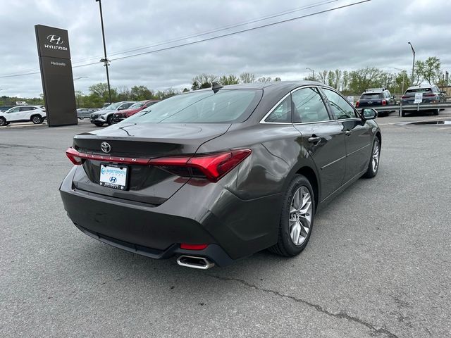 2019 Toyota Avalon XLE
