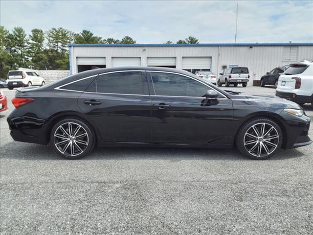 2019 Toyota Avalon Touring