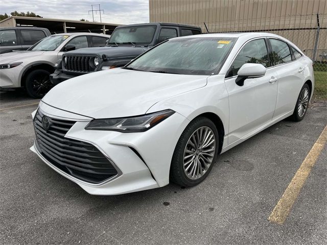 2019 Toyota Avalon XLE