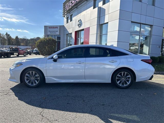 2019 Toyota Avalon XLE