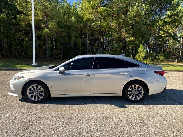 2019 Toyota Avalon XLE