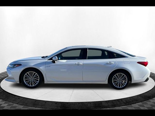 2019 Toyota Avalon Hybrid Limited