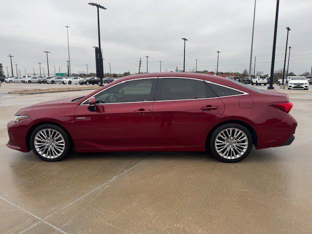 2019 Toyota Avalon Hybrid Limited