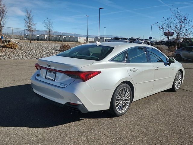 2019 Toyota Avalon Hybrid Limited