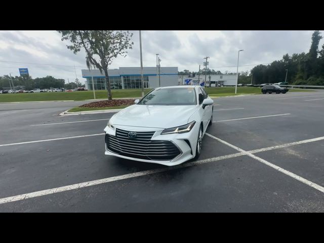 2019 Toyota Avalon Hybrid Limited