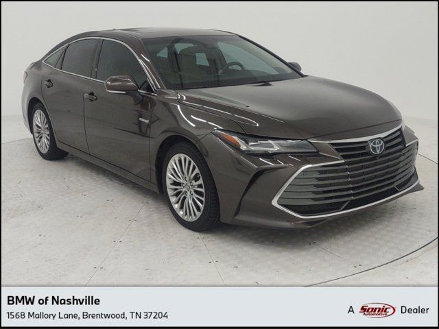 2019 Toyota Avalon Hybrid XLE