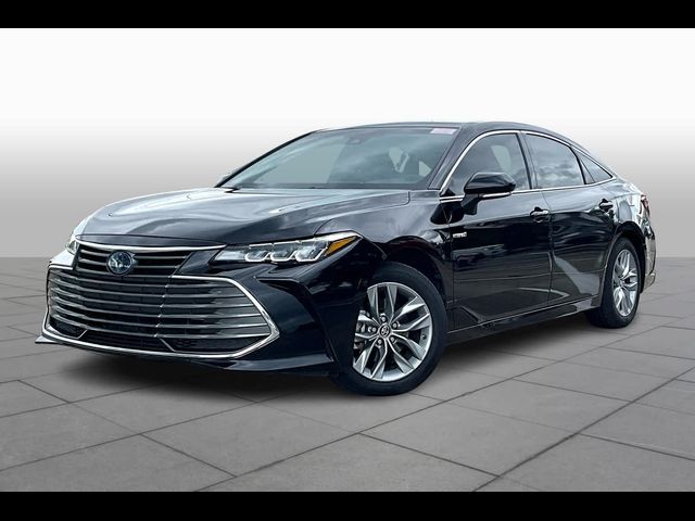 2019 Toyota Avalon Hybrid XLE