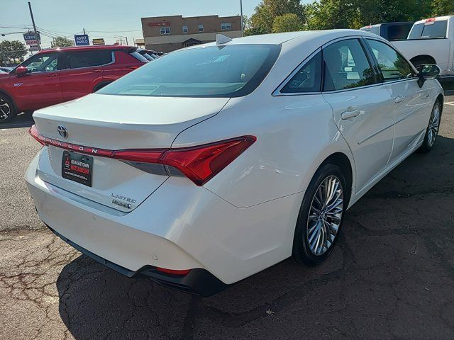 2019 Toyota Avalon Hybrid XLE