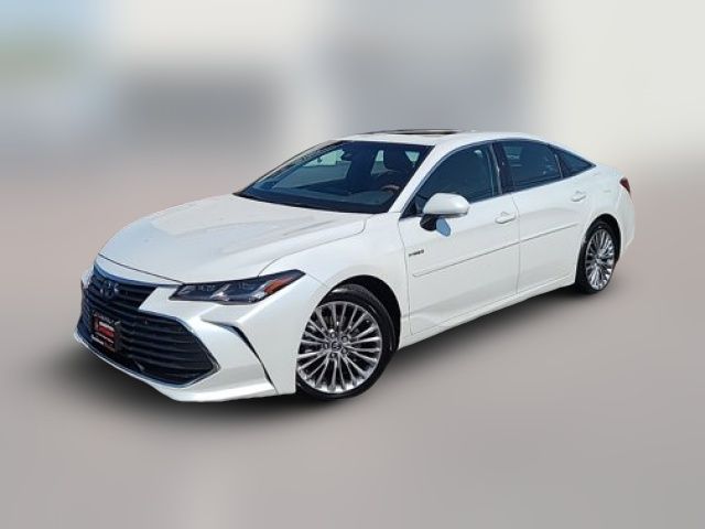 2019 Toyota Avalon Hybrid XLE