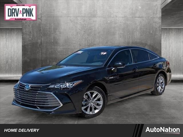 2019 Toyota Avalon Hybrid XLE