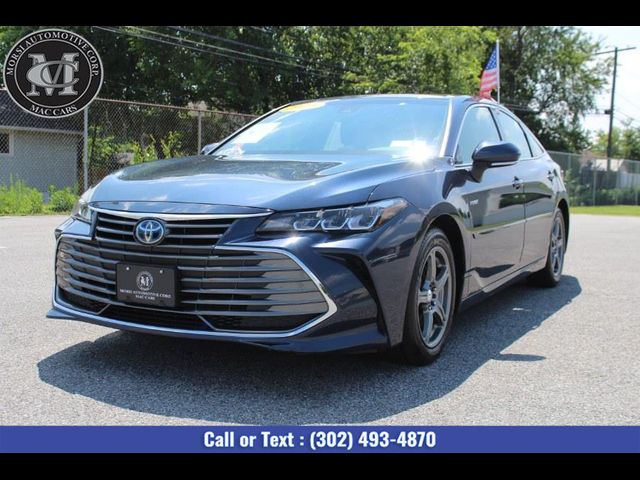 2019 Toyota Avalon Hybrid XLE