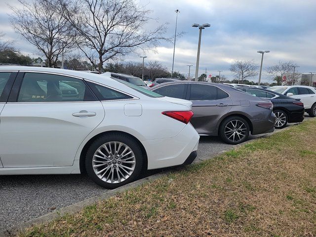 2019 Toyota Avalon Hybrid Limited