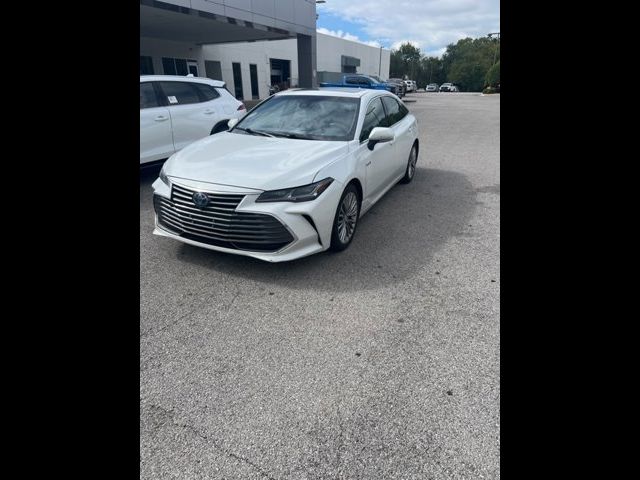 2019 Toyota Avalon Hybrid Limited