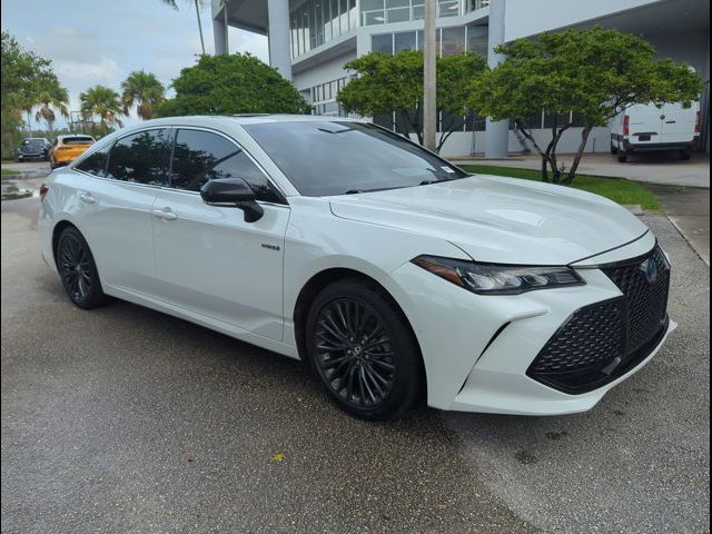 2019 Toyota Avalon Hybrid Limited