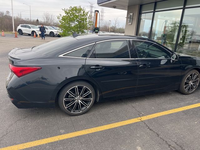 2019 Toyota Avalon Touring